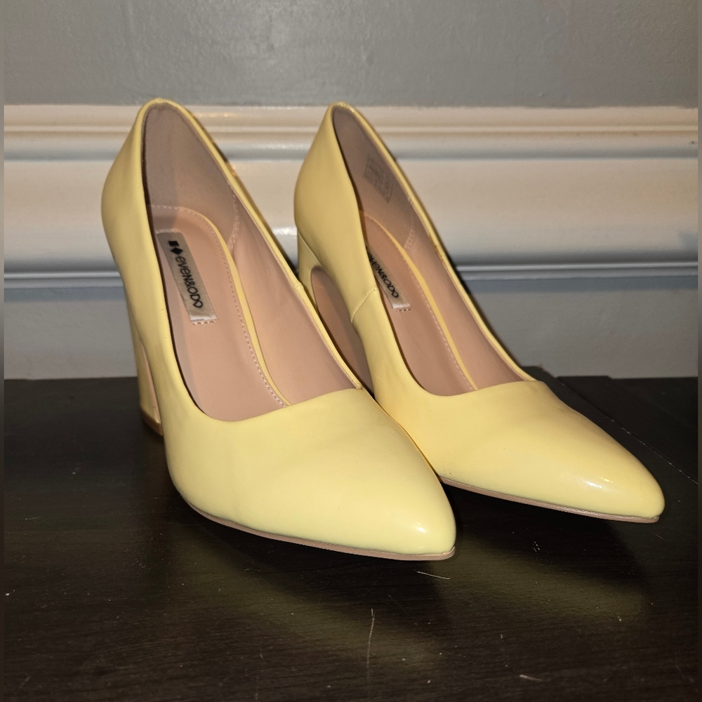 Even&Odd Yellow Block Heels